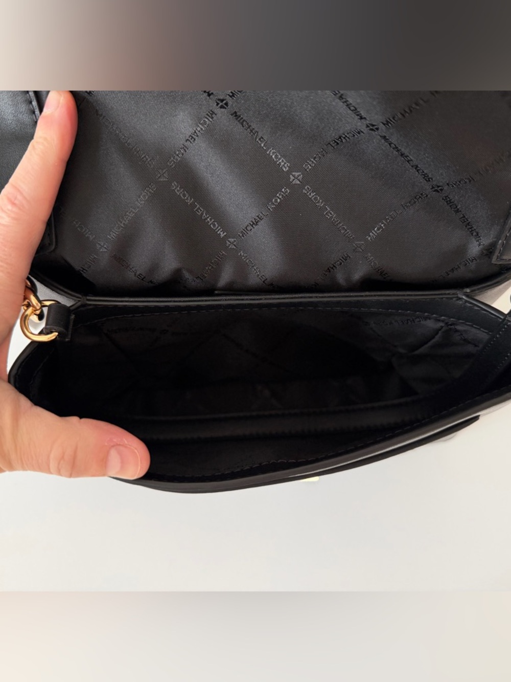 NWT Michael Kors Cece Medium Shoulder Bag in Black - Picture 9 of 12